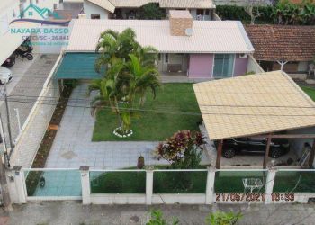 Casa no Bairro Ingleses em Florianópolis com 4 Dormitórios (2 suítes) e 130 m² - CA0891