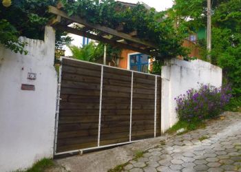 Casa no Bairro Ingleses em Florianópolis com 1 Dormitórios (1 suíte) - 16370