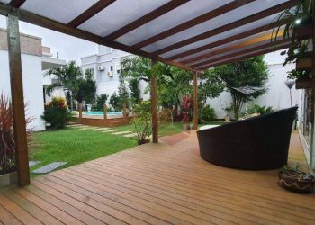 Casa no Bairro Ingleses em Florianópolis com 3 Dormitórios (2 suítes) e 260 m² - CA0469
