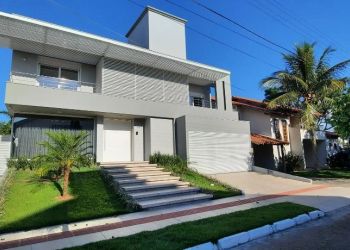 Casa no Bairro Jurerê Internacional em Florianópolis com 3 Dormitórios (3 suítes) e 412 m² - CA0153
