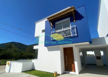 Casa no Bairro Ribeirão da Ilha em Florianópolis com 3 Dormitórios (1 suíte) e 137 m² - CA0158_COSTAO