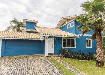 Casa no Bairro Rio Tavares em Florianópolis com 4 Dormitórios (4 suítes) - 376807