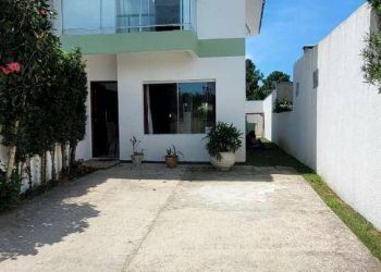 Casa no Bairro Rio Vermelho em Florianópolis com 2 Dormitórios (2 suítes) e 95 m² - CA1041
