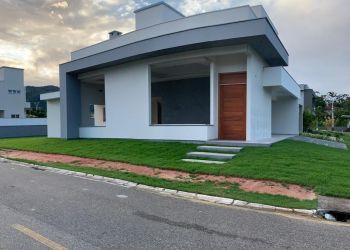 Casa no Bairro Rio Vermelho em Florianópolis com 3 Dormitórios (3 suítes) e 204 m² - CA0558