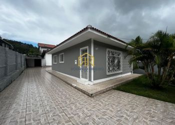 Casa no Bairro Saco dos Limões em Florianópolis com 3 Dormitórios - C244