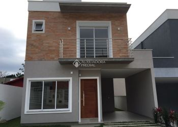 Casa no Bairro Santo Antônio de Lisboa em Florianópolis com 3 Dormitórios (3 suítes) - 451951