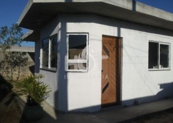 Casa no Bairro Tapera da Base em Florianópolis com 1 Dormitórios (2 suítes) e 90 m² - 427262