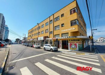 Loja no Bairro Estreito em Florianópolis com 91.7 m² - 82818
