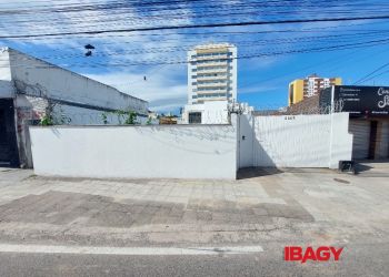 Outros Imóveis no Bairro Capoeiras em Florianópolis com 400 m² - 108236