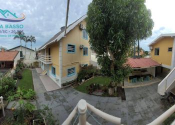 Outros Imóveis no Bairro Ingleses em Florianópolis com 9 Dormitórios (2 suítes) e 397 m² - PO0015