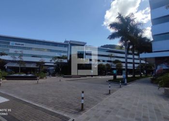 Sala/Escritório no Bairro Saco Grande I em Florianópolis com 400 m² - 4656