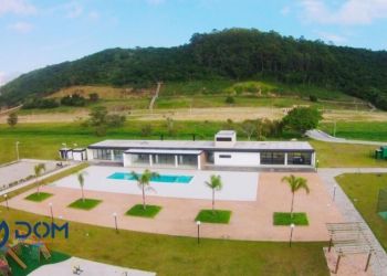 Terreno no Bairro Ingleses em Florianópolis com 487 m² - TE0001