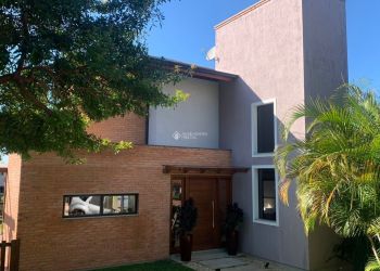Casa em Garopaba com 3 Dormitórios (1 suíte) - 441431