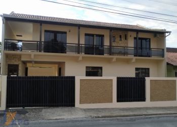 Casa no Bairro Bela Vista em Gaspar com 3 Dormitórios (1 suíte) e 312 m² - 4041141
