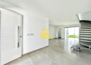 Casa no Bairro Figueira em Gaspar com 3 Dormitórios (1 suíte) e 125 m² - 6004201