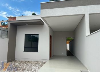 Casa no Bairro Gasparinho em Gaspar com 2 Dormitórios (1 suíte) e 75 m² - 4041303