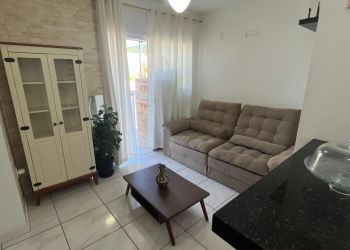 Apartamento em Imbituba com 2 Dormitórios - 703531