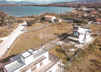 Terreno em Imbituba com 2342.3 m² - 377678