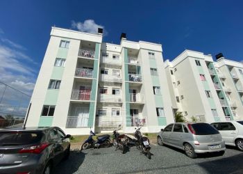 Apartamento no Bairro Ribeirão das Pedras em Indaial com 2 Dormitórios - 6140