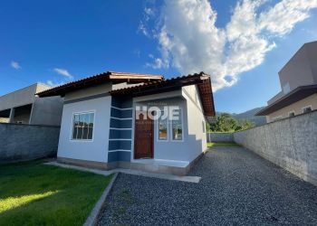 Casa no Bairro Arapongas em Indaial com 2 Dormitórios e 80 m² - CA0681_HOJE