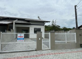Casa no Bairro Benedito em Indaial com 2 Dormitórios - 9988