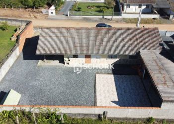 Casa no Bairro Encano Baixo em Indaial com 3 Dormitórios (1 suíte) e 140 m² - CA1855