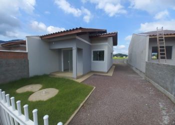 Casa no Bairro Estrada das Areias em Indaial com 2 Dormitórios e 54.38 m² - 4071512