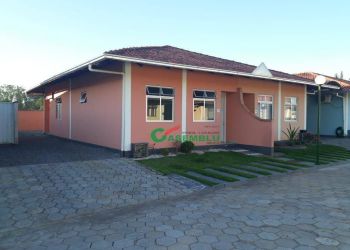 Casa no Bairro Tapajós em Indaial com 2 Dormitórios e 60 m² - CA0071