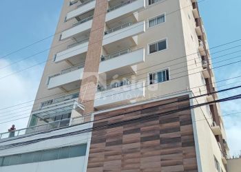 Apartamento no Bairro São João em Itajaí com 2 Dormitórios (1 suíte) e 55 m² - 2251