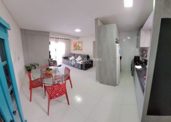 Apartamento no Bairro Morretes em Itapema com 2 Dormitórios (1 suíte) - 461966