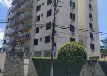 Apartamento no Bairro América em Joinville com 3 Dormitórios (2 suítes) e 207 m² - LG9101