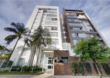 Apartamento no Bairro América em Joinville com 4 Dormitórios (2 suítes) e 153 m² - SA159