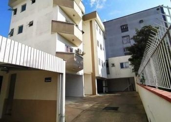 Apartamento no Bairro Anita Garibaldi em Joinville com 1 Dormitórios e 40 m² - LA04