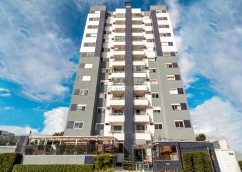 Apartamento no Bairro Anita Garibaldi em Joinville com 3 Dormitórios (1 suíte) e 92 m² - LG1570