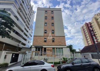 Apartamento no Bairro Atiradores em Joinville com 2 Dormitórios (1 suíte) e 76 m² - 03868.001