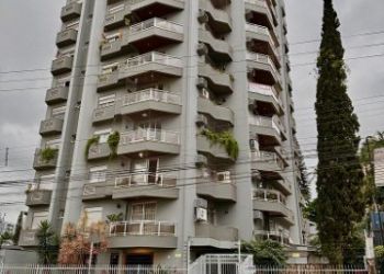 Apartamento no Bairro Atiradores em Joinville com 4 Dormitórios (2 suítes) e 142 m² - BU51547V