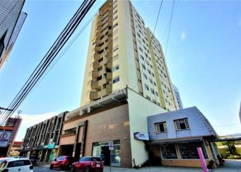 Apartamento no Bairro Centro em Joinville com 3 Dormitórios (1 suíte) e 95 m² - 06713.001