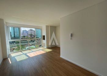 Apartamento no Bairro Centro em Joinville com 1 Dormitórios (1 suíte) - 24701S