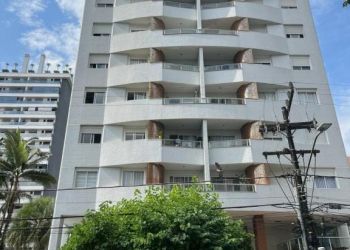 Apartamento no Bairro Centro em Joinville com 2 Dormitórios (2 suítes) e 132 m² - 3121