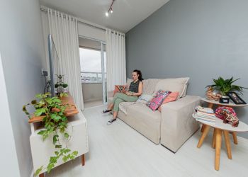 Apartamento no Bairro Costa e Silva em Joinville com 2 Dormitórios - DI139