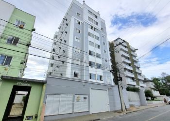 Apartamento no Bairro Costa e Silva em Joinville com 1 Dormitórios e 46 m² - 01019.009