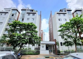 Apartamento no Bairro Floresta em Joinville com 3 Dormitórios (1 suíte) e 68 m² - 04930.001