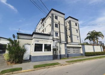 Apartamento no Bairro Glória em Joinville com 1 Dormitórios (1 suíte) - 25347
