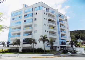 Apartamento no Bairro Glória em Joinville com 3 Dormitórios (3 suítes) e 138 m² - 2055
