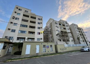 Apartamento no Bairro Jarivatuba em Joinville com 2 Dormitórios e 55 m² - 745