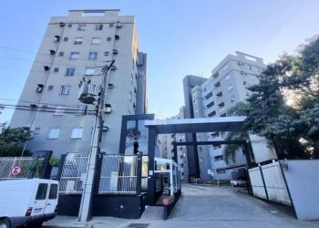 Apartamento no Bairro Santo Antônio em Joinville com 2 Dormitórios e 50 m² - 05319.001