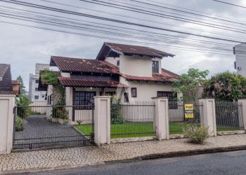 Casa no Bairro Boa Vista em Joinville com 2 Dormitórios (1 suíte) - 24371N