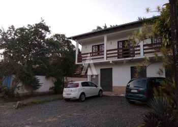 Casa no Bairro Nova Brasília em Joinville com 1 Dormitórios (1 suíte) - 25208