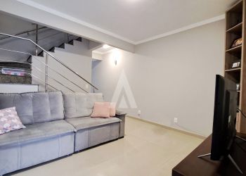 Casa no Bairro Santo Antônio em Joinville com 1 Dormitórios (2 suítes) - 26291N