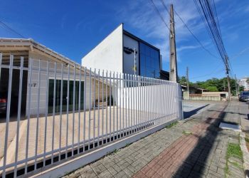 Sala/Escritório no Bairro Saguaçú em Joinville com 50 m² - 12552.001